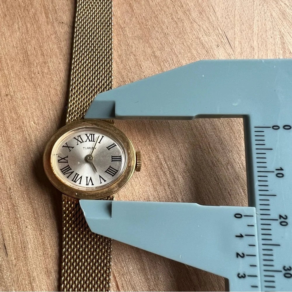 Vintage Timex ladies oval gold tone mechanical watch